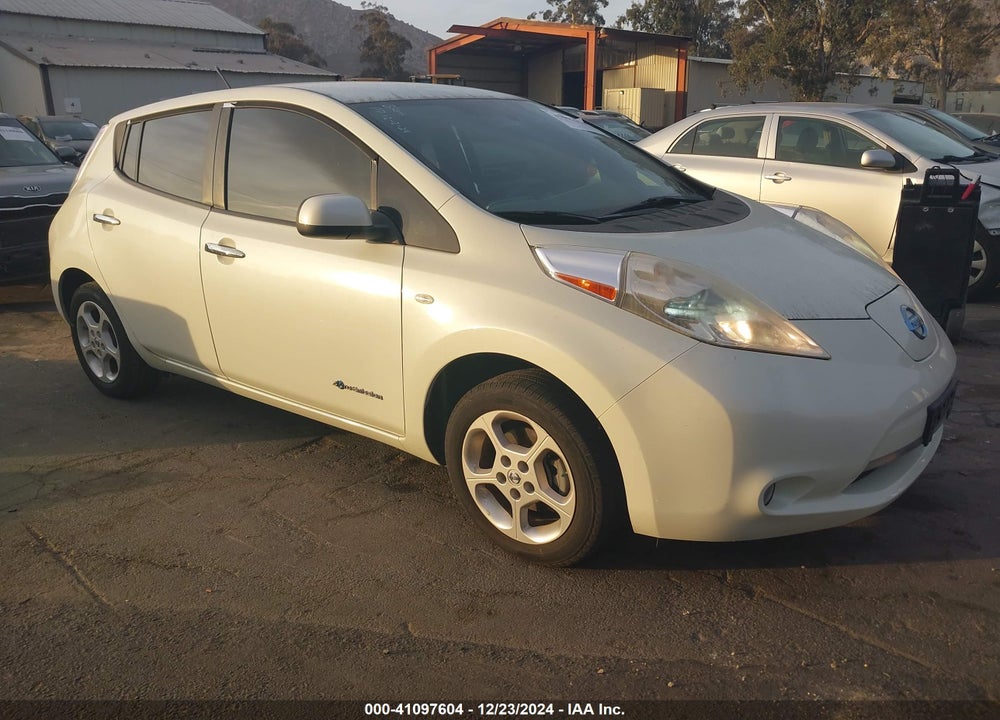 2011 NISSAN LEAF SL VIN: JN1AZ0CP8BT006992