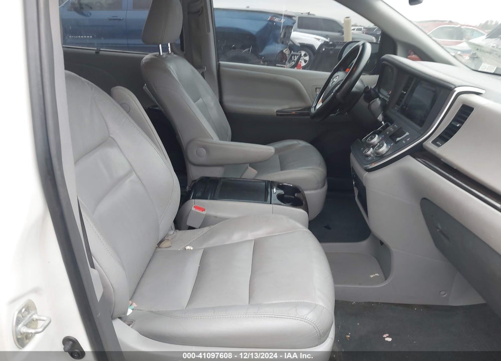 2015 TOYOTA SIENNA XLE LIMITED VIN: 5TDYK3DC3FS648148