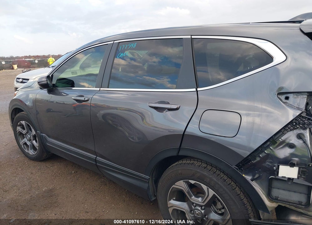 2018 HONDA CR-V EX VIN: 5J6RW1H51JA010022