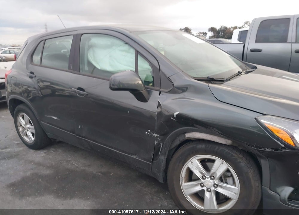 2020 CHEVROLET TRAX FWD LS VIN: 3GNCJKSB5LL246125