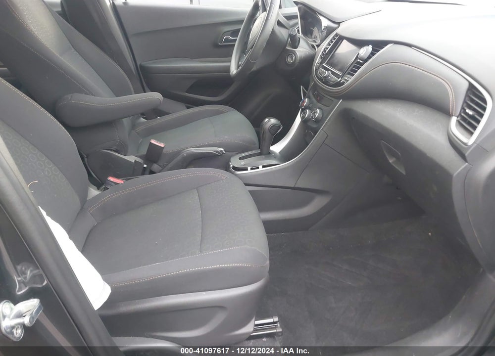 2020 CHEVROLET TRAX FWD LS VIN: 3GNCJKSB5LL246125