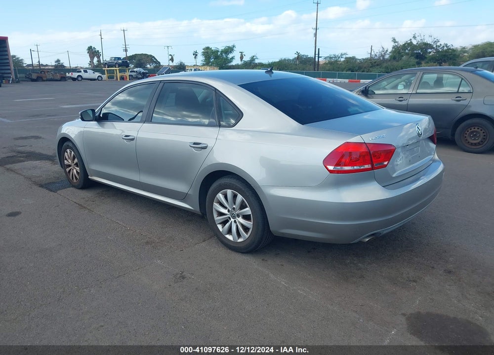 2013 VOLKSWAGEN PASSAT 2.5L S VIN: 1VWAP7A30DC101543