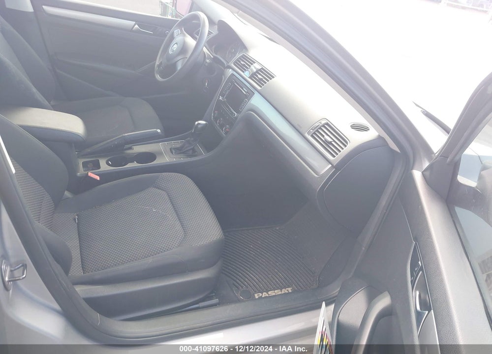 2013 VOLKSWAGEN PASSAT 2.5L S VIN: 1VWAP7A30DC101543