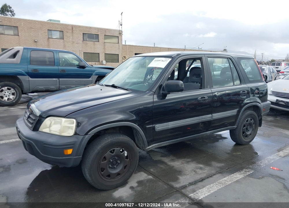 1998 HONDA CR-V LX VIN: JHLRD2843WC017867