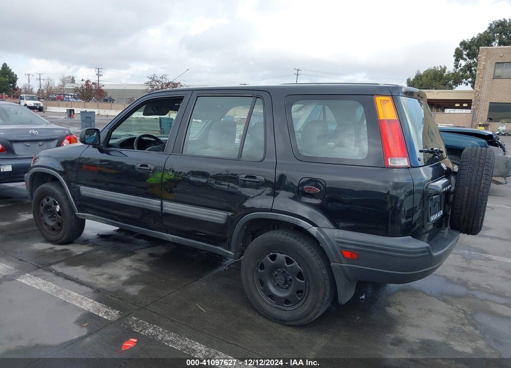 1998 HONDA CR-V LX VIN: JHLRD2843WC017867