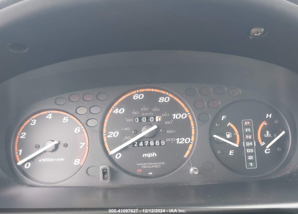 1998 HONDA CR-V LX VIN: JHLRD2843WC017867