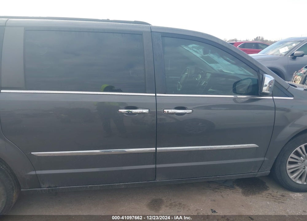 2016 CHRYSLER TOWN & COUNTRY VIN: 2C4RC1CG6GR188536