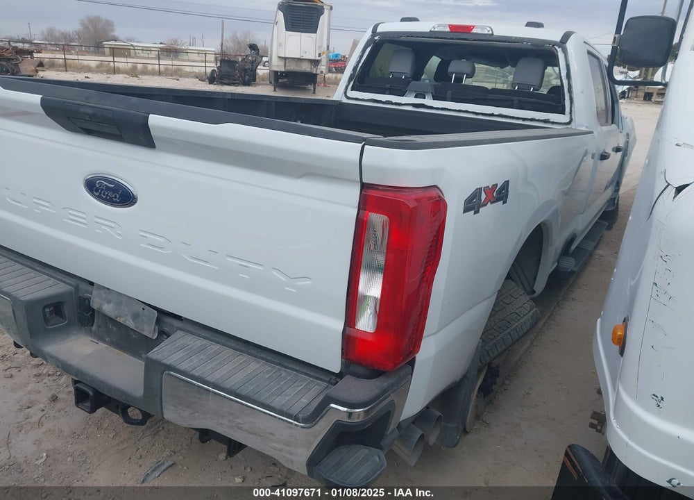 2024 FORD F-350 XLT VIN: 1FT8W3BT3REE10981