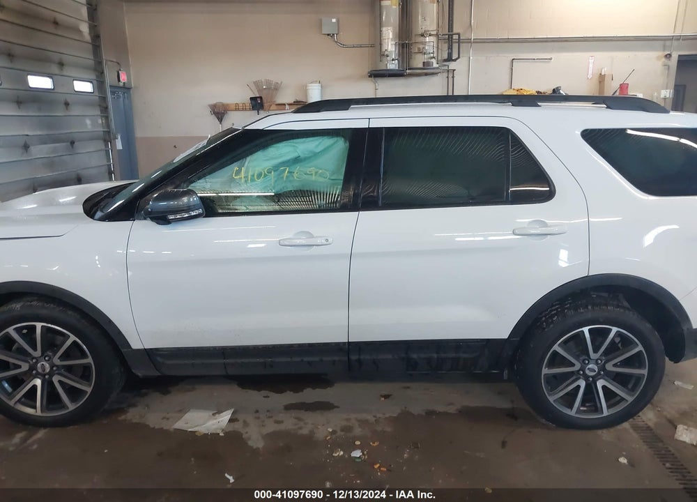 2015 FORD EXPLORER XLT VIN: 1FM5K8D87FGC12002