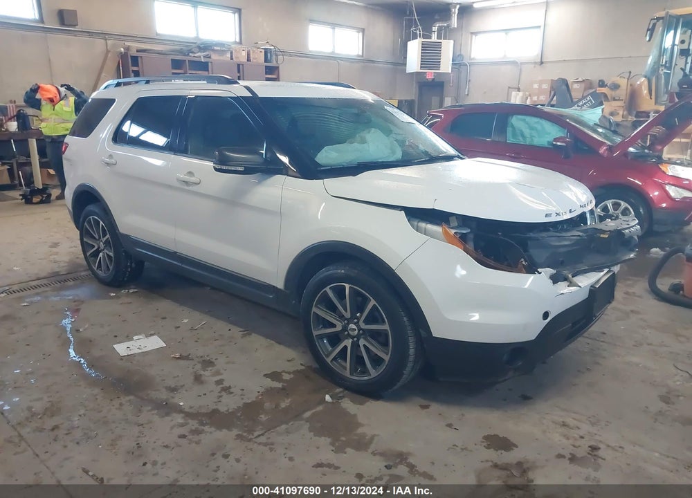 2015 FORD EXPLORER XLT VIN: 1FM5K8D87FGC12002