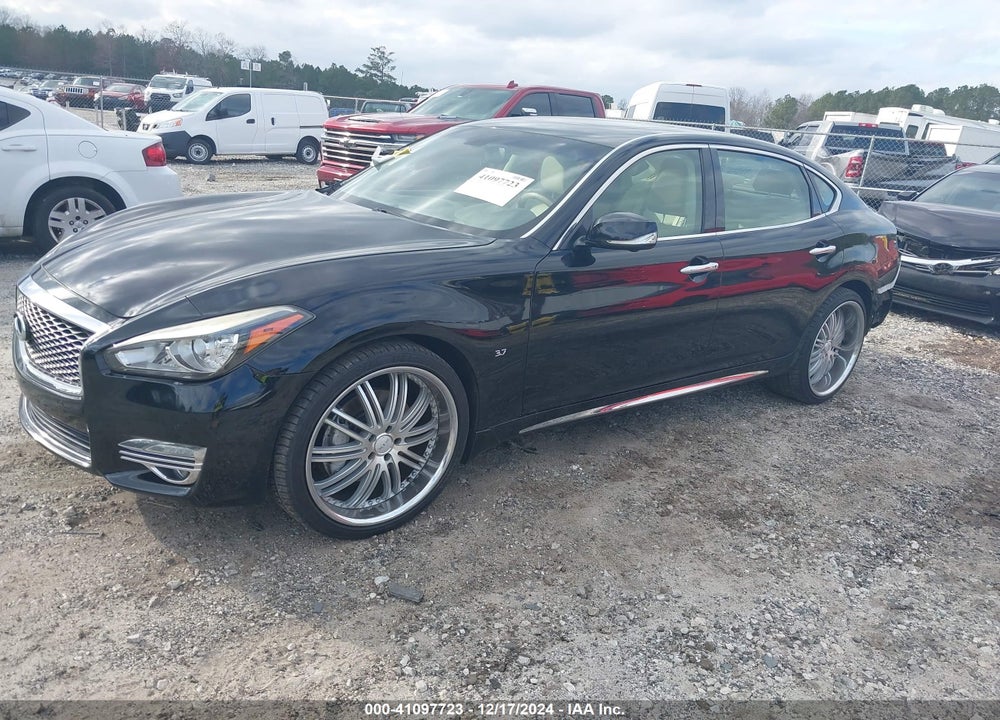 2015 INFINITI Q70L 3.7X VIN: JN1BY1PR2FM831824