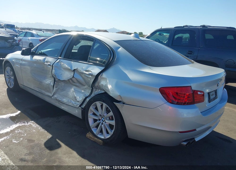 2011 BMW 528I VIN: WBAFR1C57BC739507