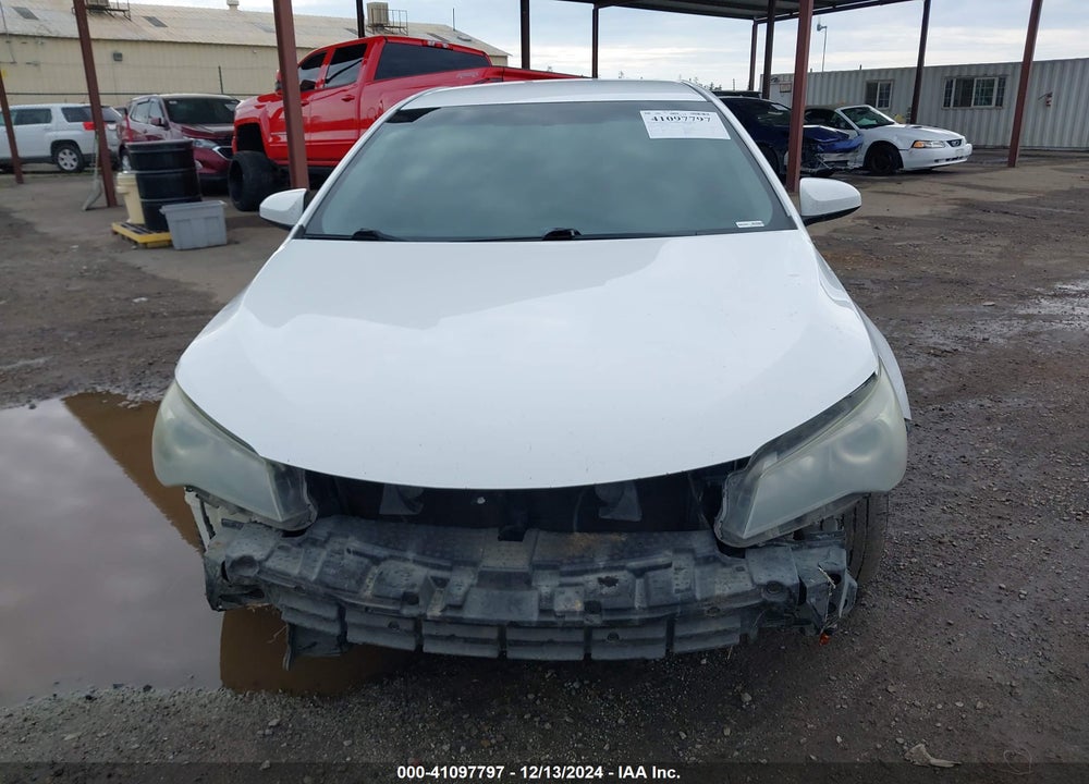 2015 TOYOTA CAMRY SE VIN: 4T1BF1FK1FU921629