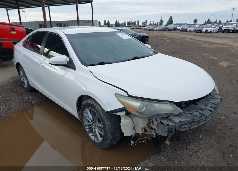 2015 TOYOTA CAMRY SE VIN: 4T1BF1FK1FU921629