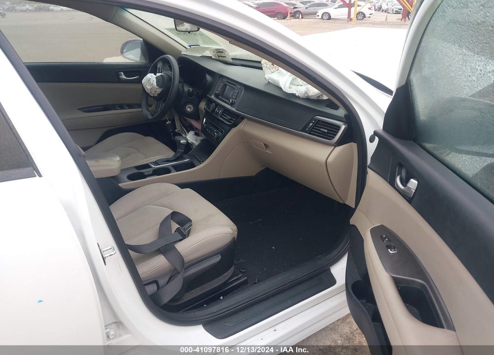 2017 KIA OPTIMA LX VIN: 5XXGT4L33HG133073