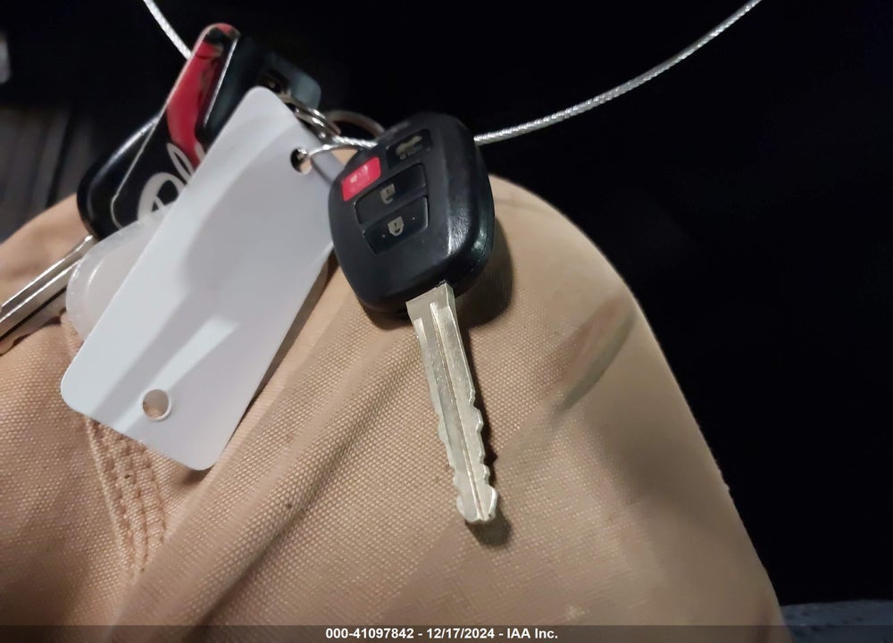 2012 TOYOTA CAMRY SE VIN: 4T1BF1FK4CU129289