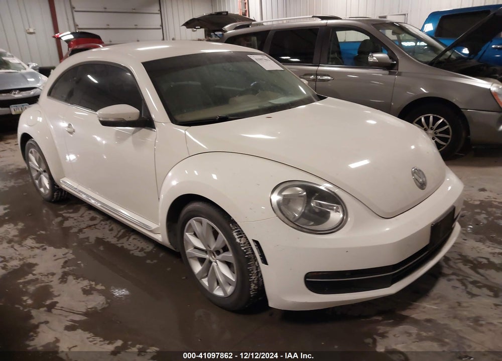2013 VOLKSWAGEN BEETLE 2.0L TDI VIN: 3VWJL7AT9DM611125