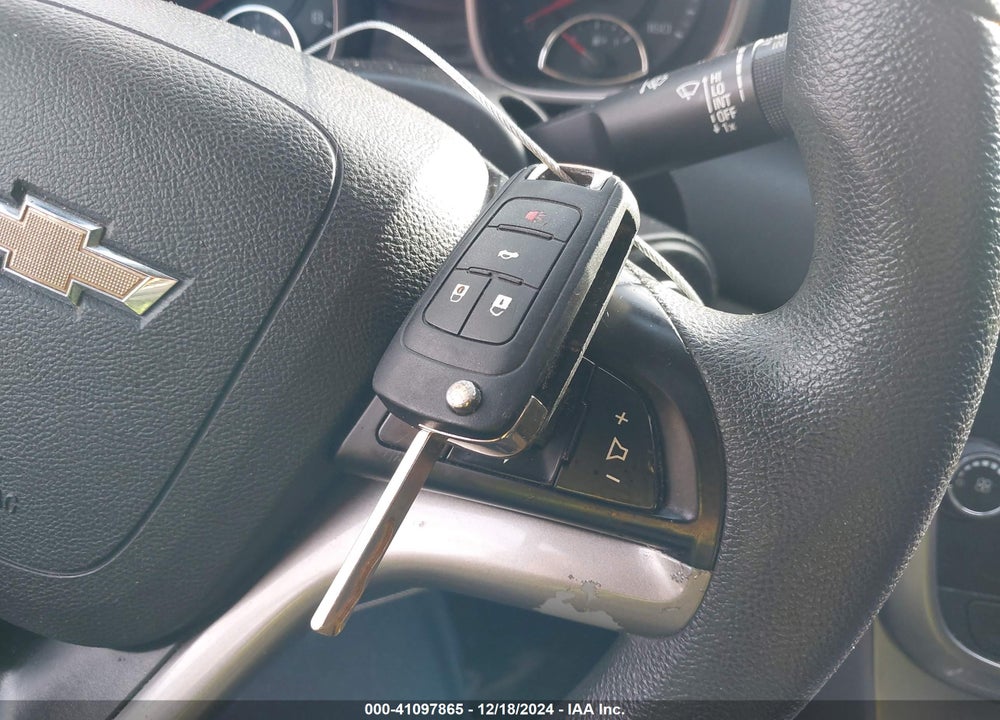 2015 CHEVROLET MALIBU LS VIN: 1G11B5SLXFF271049
