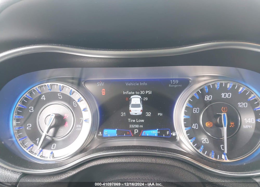 2017 CHRYSLER 300C VIN: 2C3CCAKG3HH565620