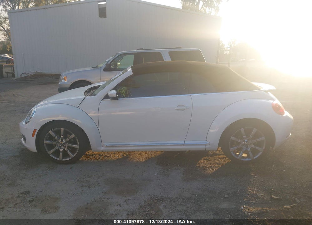 2013 VOLKSWAGEN BEETLE 2.5L VIN: 3VW5P7AT5DM811361