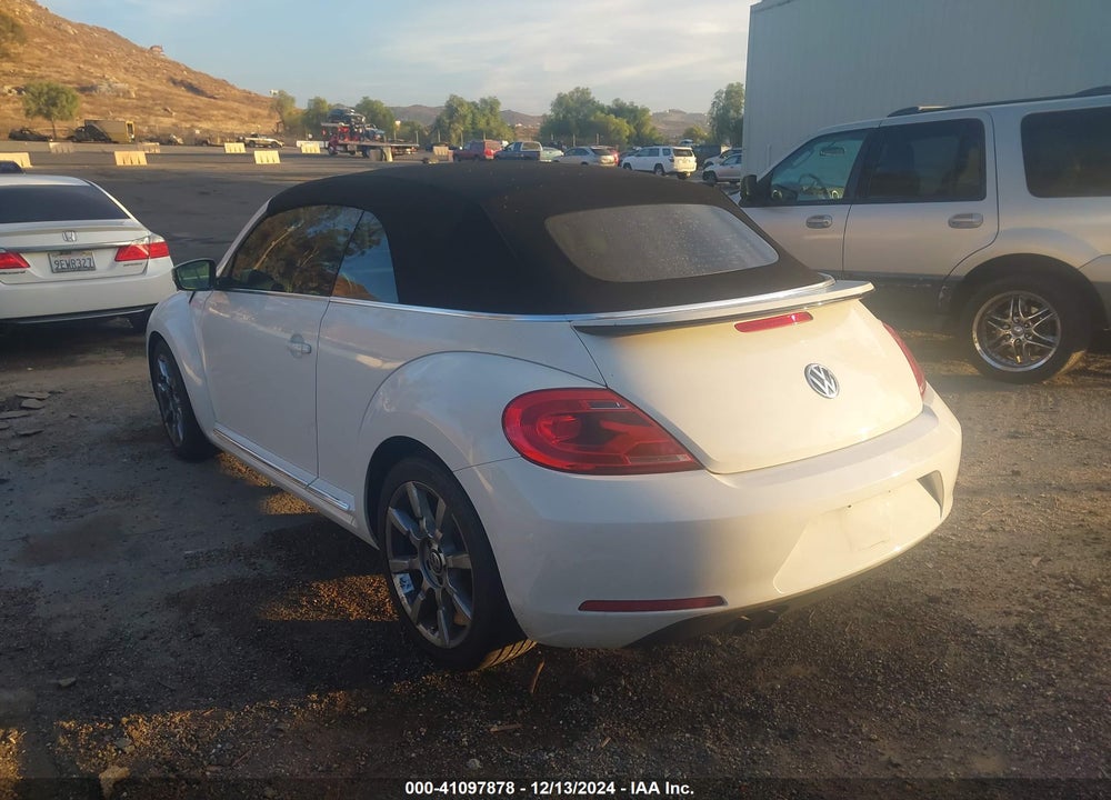 2013 VOLKSWAGEN BEETLE 2.5L VIN: 3VW5P7AT5DM811361