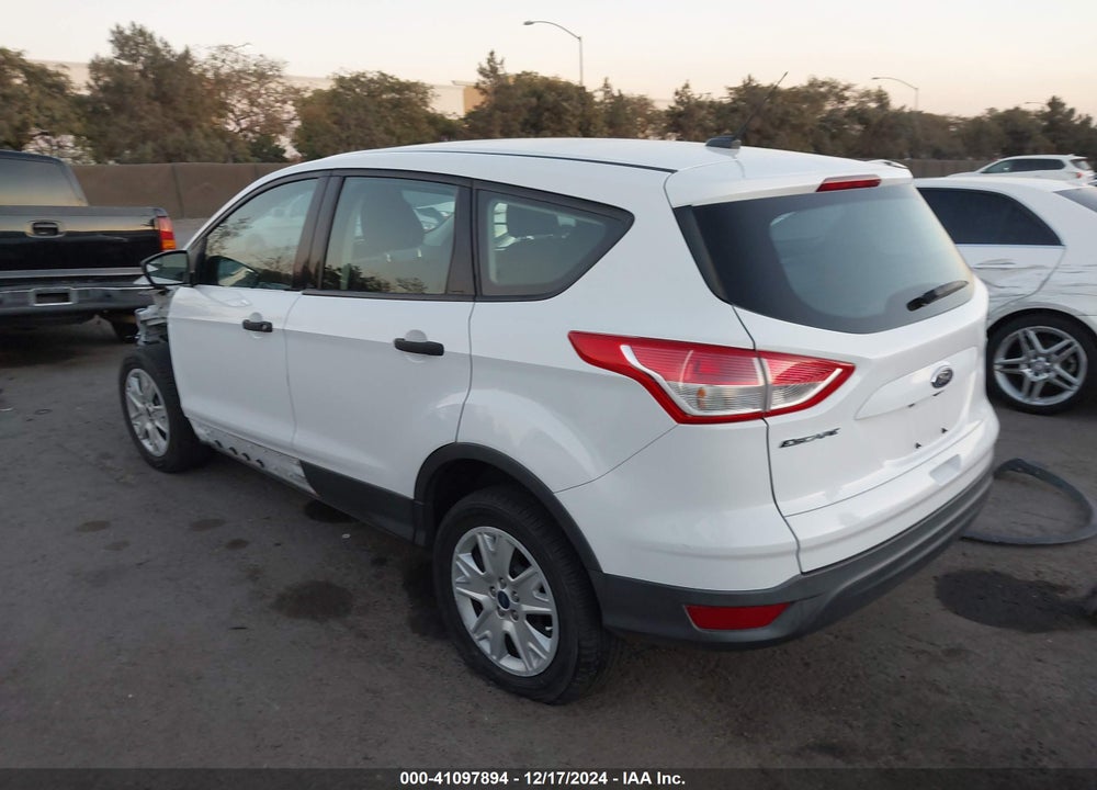 2016 FORD ESCAPE S VIN: 1FMCU0F72GUC80461