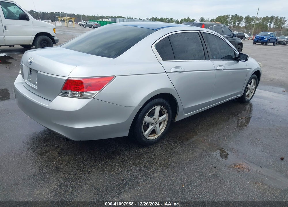 2008 HONDA ACCORD VIN: 1HGCP26418A027312