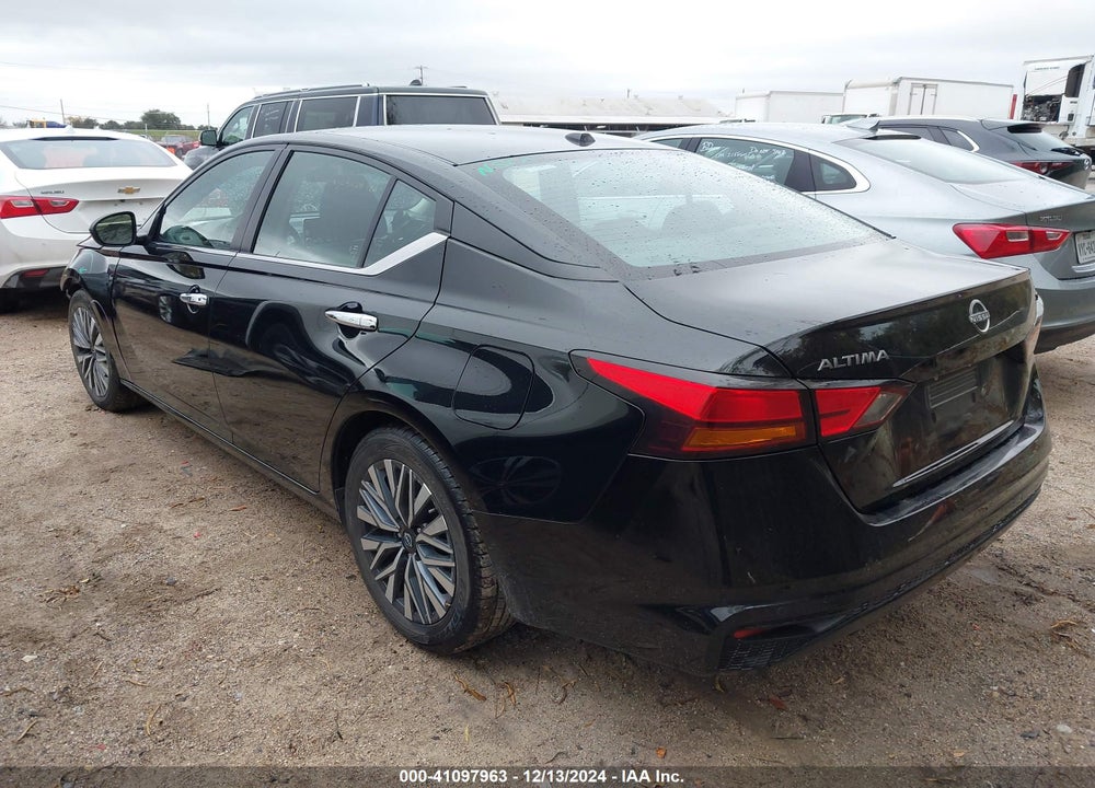 2024 NISSAN ALTIMA SV FWD VIN: 1N4BL4DV1RN326165