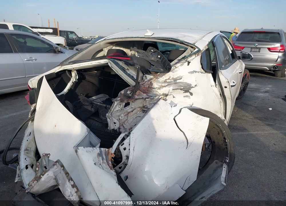 2016 KIA OPTIMA VIN: KNAGT4L32G5103272