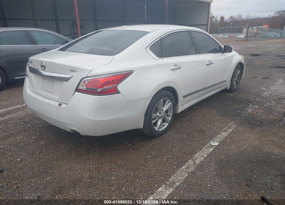2015 NISSAN ALTIMA VIN: 1N4AL3AP5FC109804