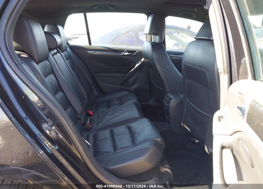 2010 VOLKSWAGEN GTI 4-DOOR VIN: WVWHD7AJ5AW240375