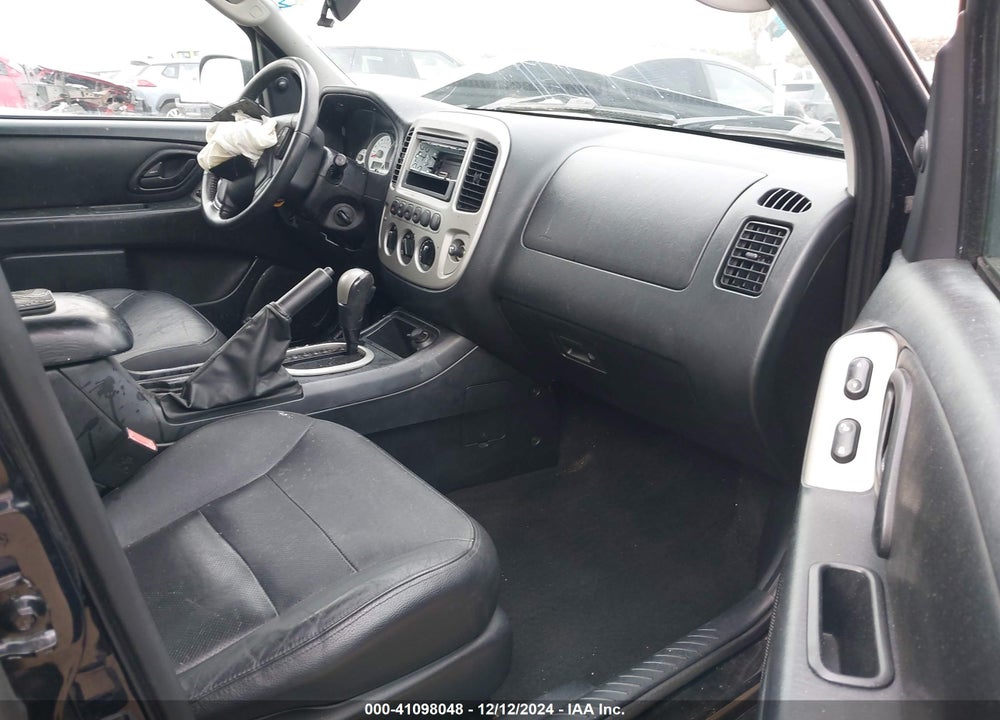 2007 FORD ESCAPE LIMITED VIN: 1FMYU94127KA34126