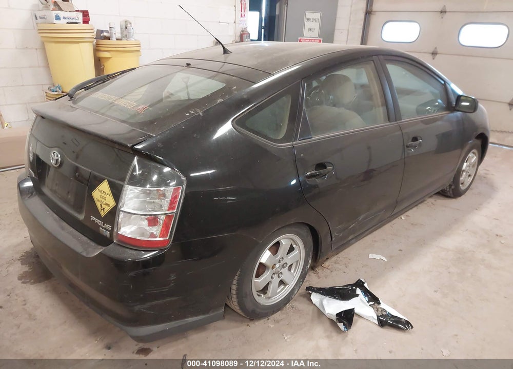 2005 TOYOTA PRIUS VIN: JTDKB20U053080052
