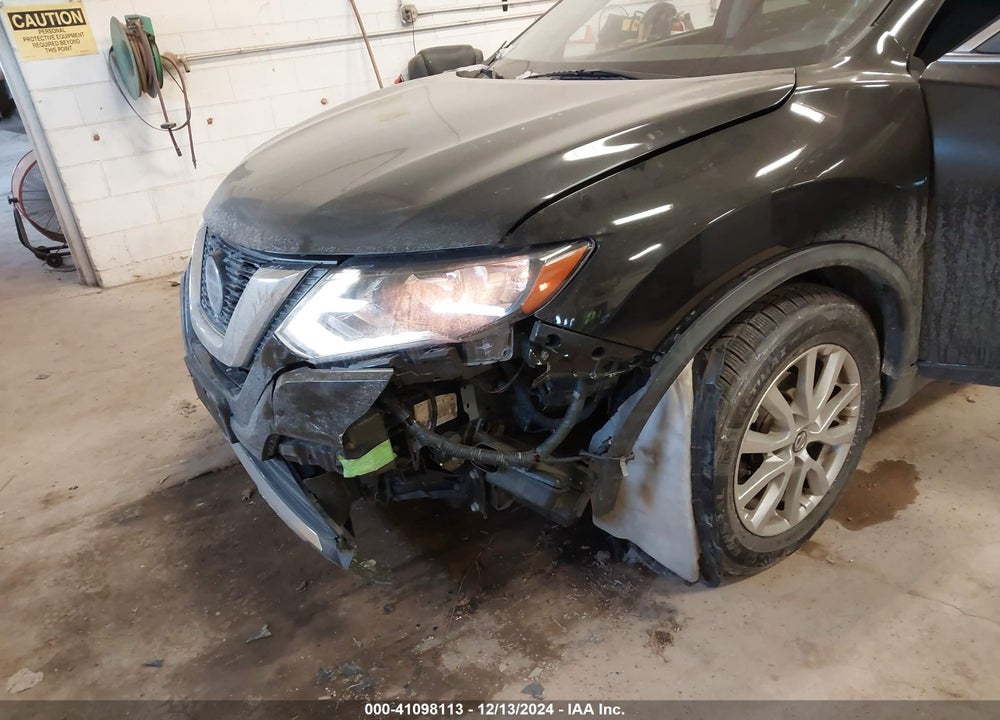 2019 NISSAN ROGUE SV VIN: KNMAT2MV4KP507359