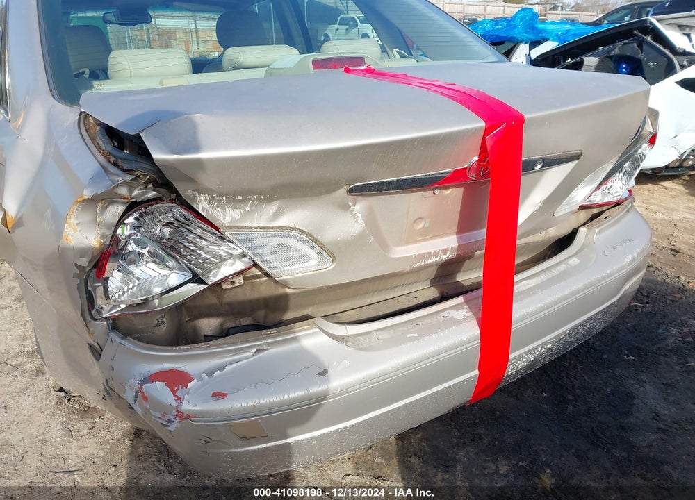 2001 TOYOTA AVALON XLS VIN: 4T1BF28B81U174185