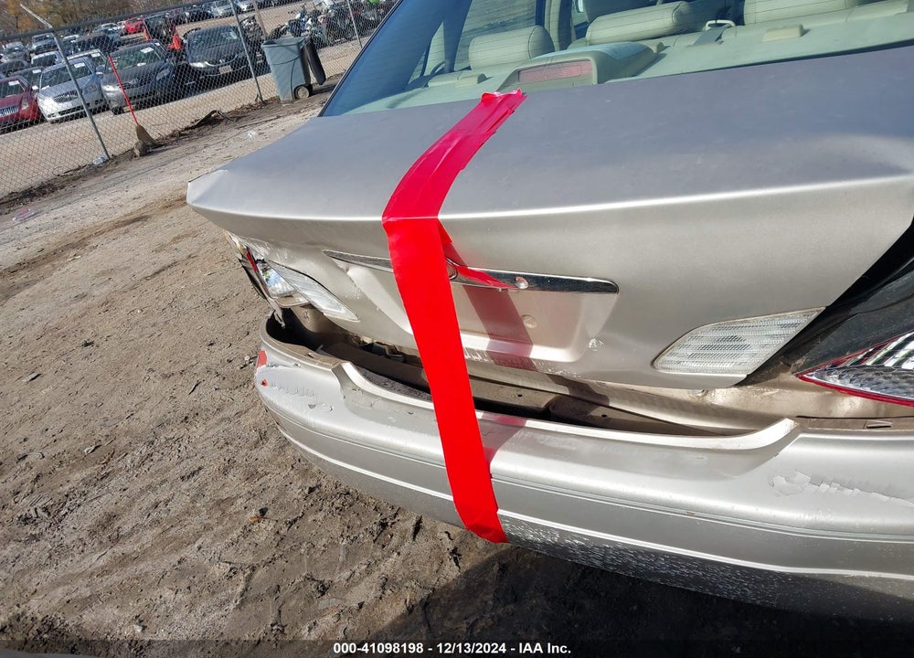 2001 TOYOTA AVALON XLS VIN: 4T1BF28B81U174185