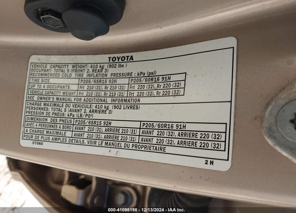 2001 TOYOTA AVALON XLS VIN: 4T1BF28B81U174185