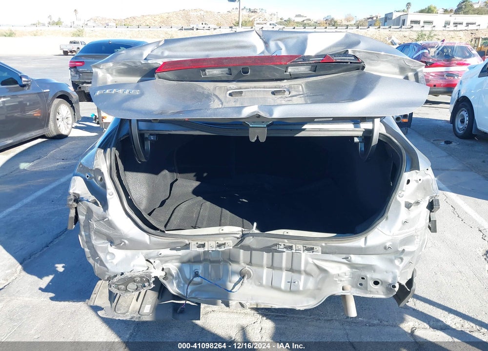 2023 KIA FORTE LXS VIN: 3KPF24AD1PE520089