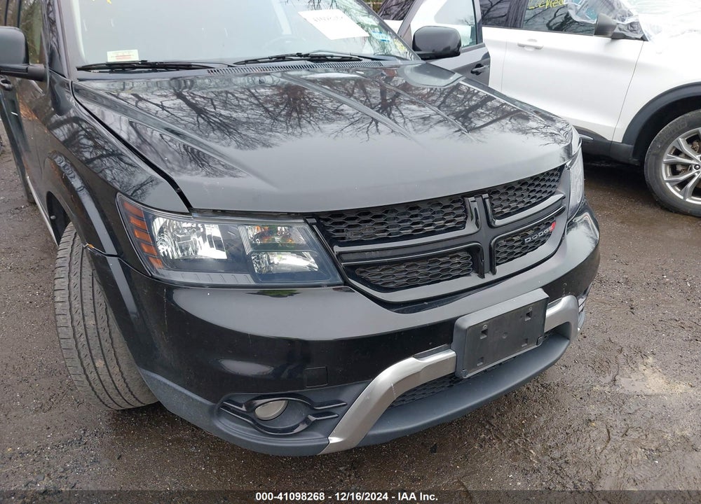 2019 DODGE JOURNEY CROSSROAD AWD VIN: 3C4PDDGGXKT779829