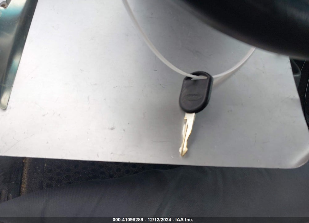 2005 FORD EXPLORER SPORT TRAC ADRENALIN/XLS/XLT VIN: 1FMZU67K05UA01098