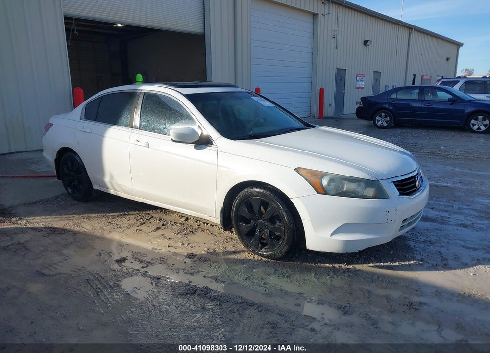 2008 HONDA ACCORD SDN EX-L VIN: 1HGCP26898A111526