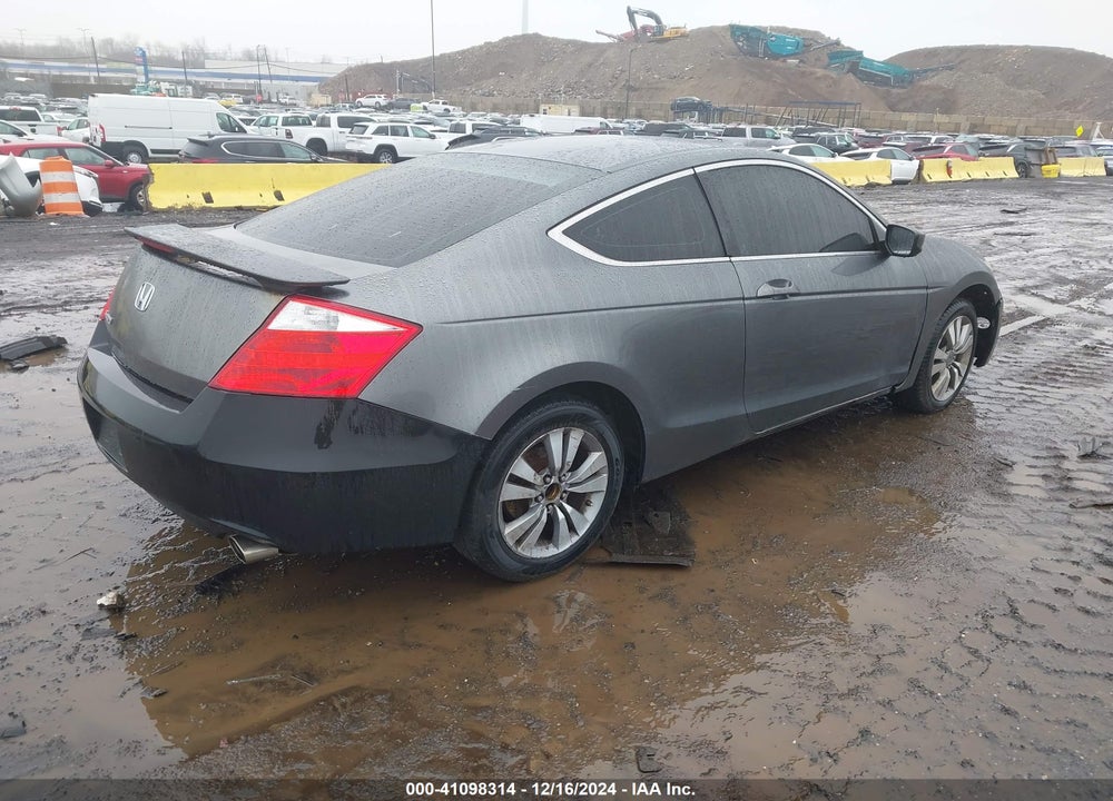 2010 HONDA ACCORD VIN: 1HGCS1A72AA017114