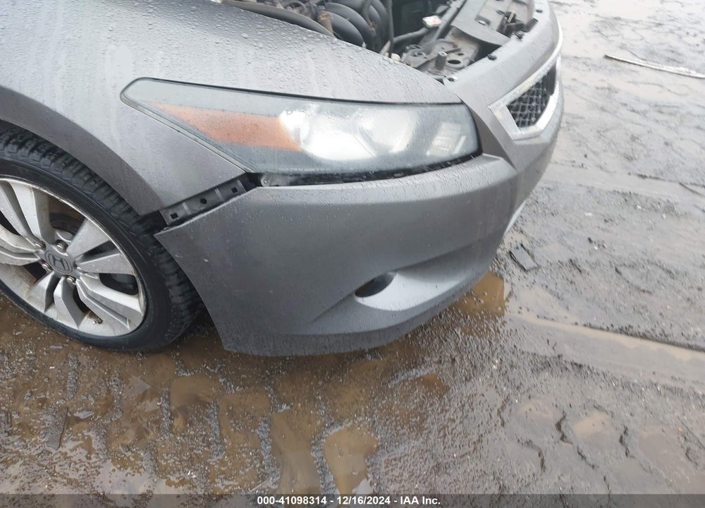 2010 HONDA ACCORD VIN: 1HGCS1A72AA017114