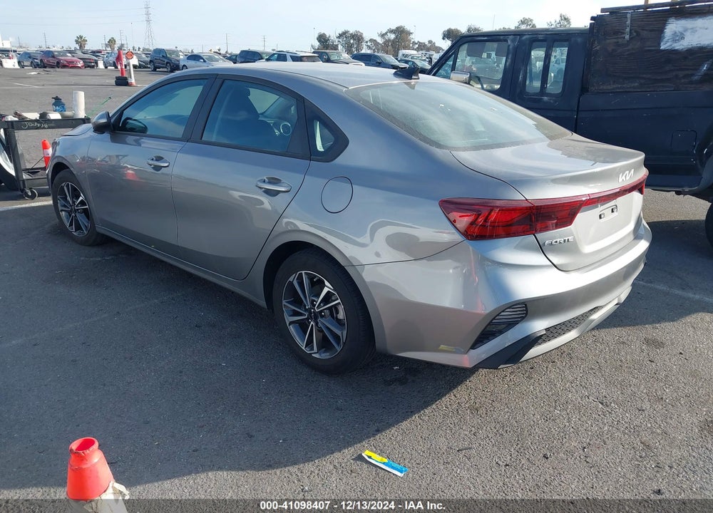 2023 KIA FORTE VIN: 3KPF24AD7PE520324