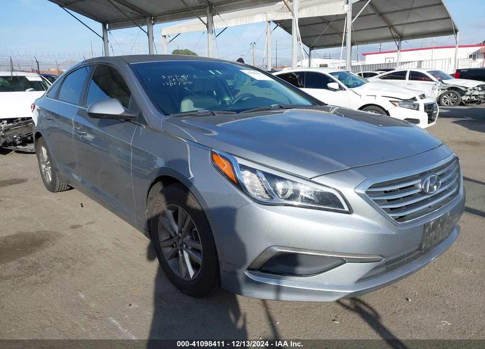 2017 HYUNDAI SONATA VIN: 5NPE24AF1HH570646