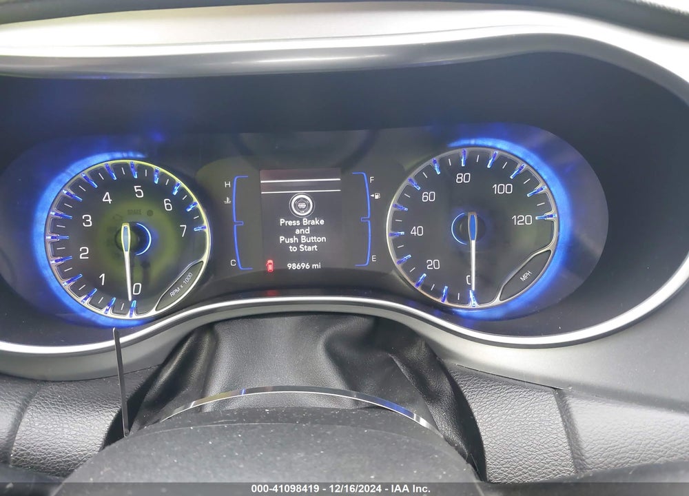 2018 CHRYSLER PACIFICA TOURING L VIN: 2C4RC1BG3JR260690
