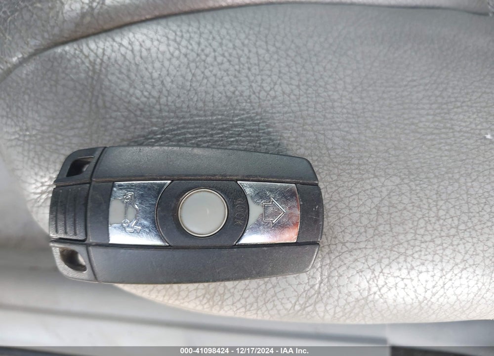 2010 BMW 528I VIN: WBANU5C51AC442555