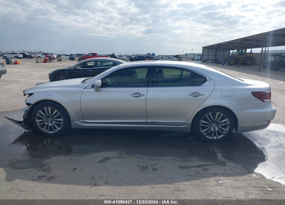 2017 LEXUS LS 460 VIN: JTHBL5EF8H5144547
