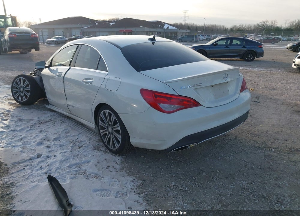 2017 MERCEDES-BENZ CLA 250 4MATIC VIN: WDDSJ4GB6HN486953