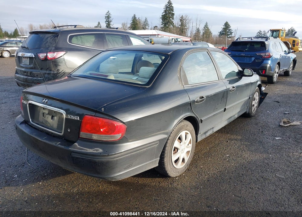 2004 HYUNDAI SONATA VIN: KMHWF25S24A047508